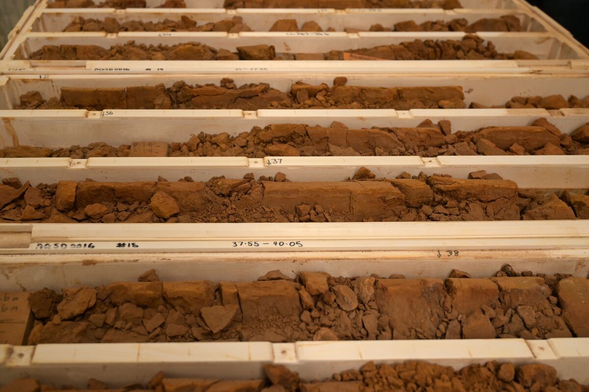US Group Asks Washington to Intervene in Anglo-China Nickel Deal