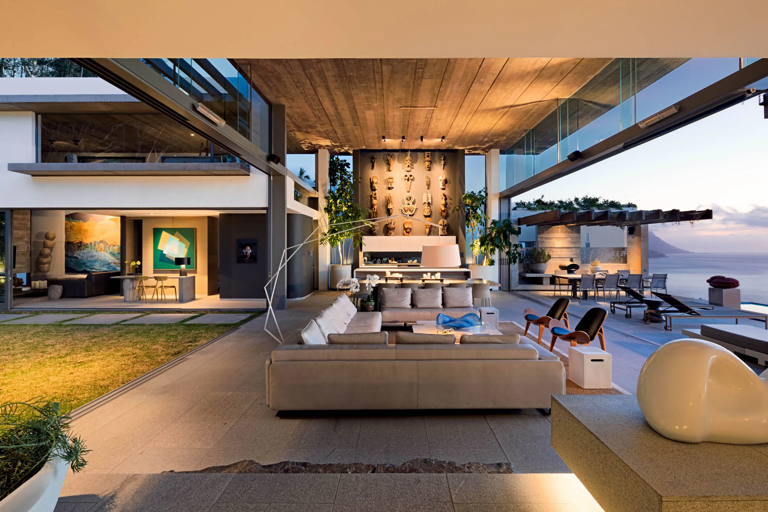 Airbnb Luxe Now Renting Luxury Villas, Private Islands, Mansions - Bloomberg