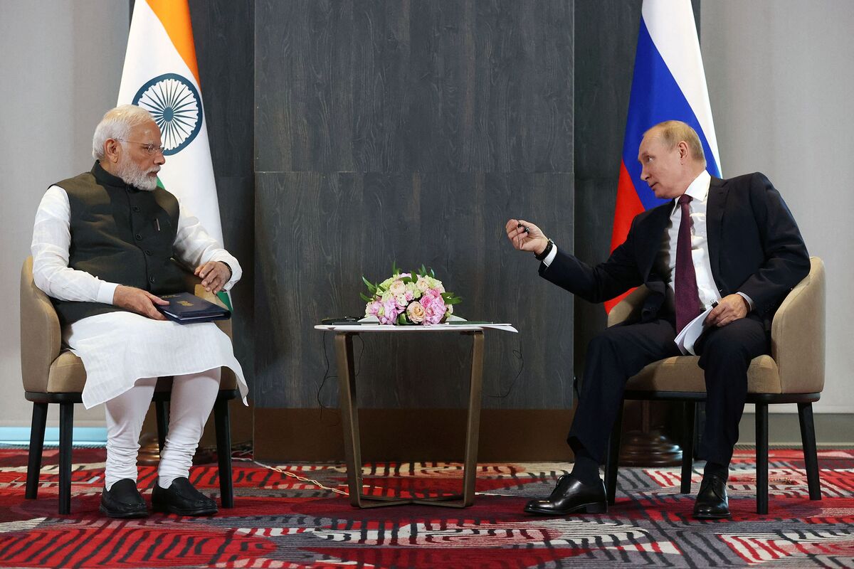 Putin Pushes India to Help Russia Avoid FATF Global Financial Blacklist -  Bloomberg
