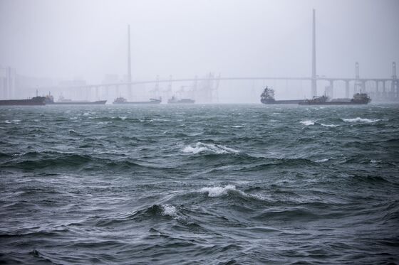 Hong Kong On Lockdown as Typhoon Mangkhut Arrives