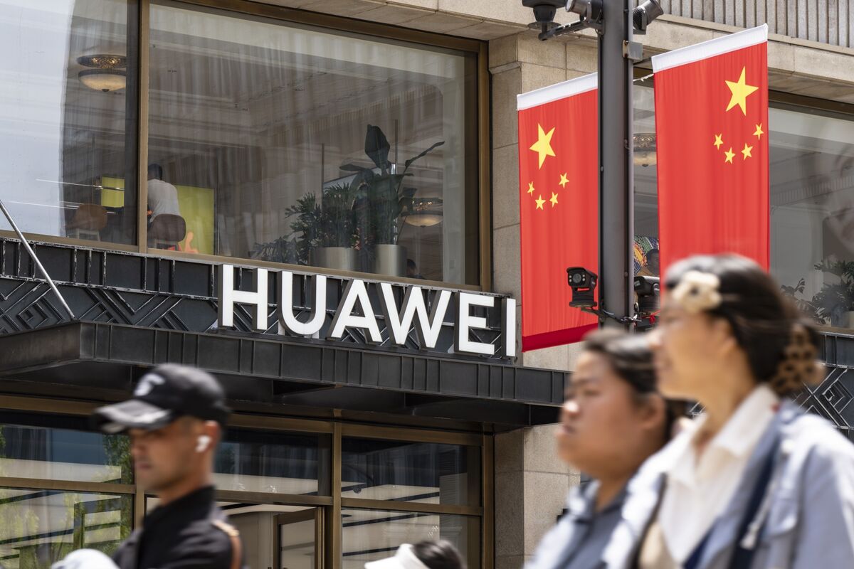 🟪"Huawei: dalla morsa dei divieti americani alla rinascita tecnologica cinese"