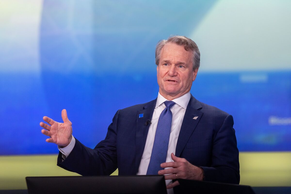 BofA’s Moynihan Joins Bank CEOs Warning About Mythos AI Risks