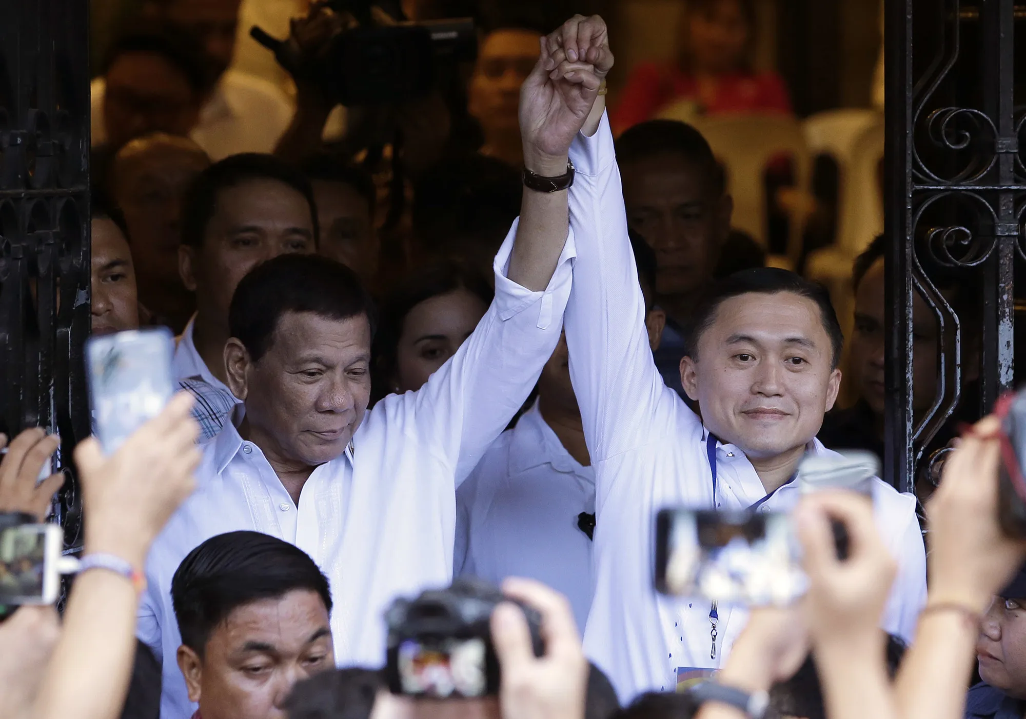 Opposition Crushed in Philippines Midterm Vote In Nod to Duterte ...