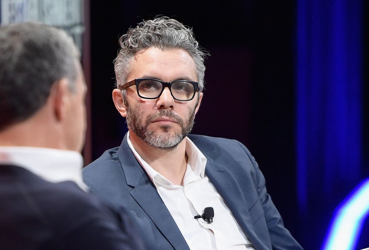 New ‘60 Minutes’ Chief Tells Staff Ellisons Won’t Influence Show