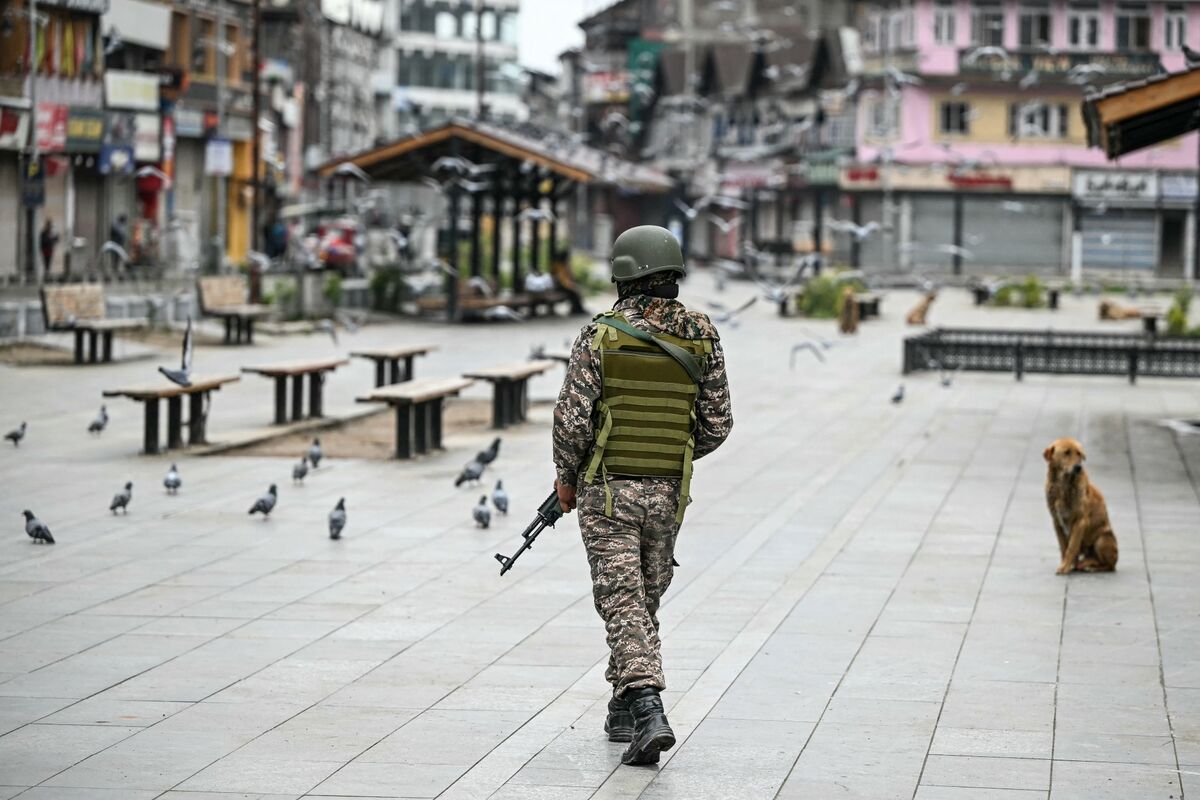 🟪"America: Da Poliziotto Globale a Mediatore Diplomático tra Rivali"