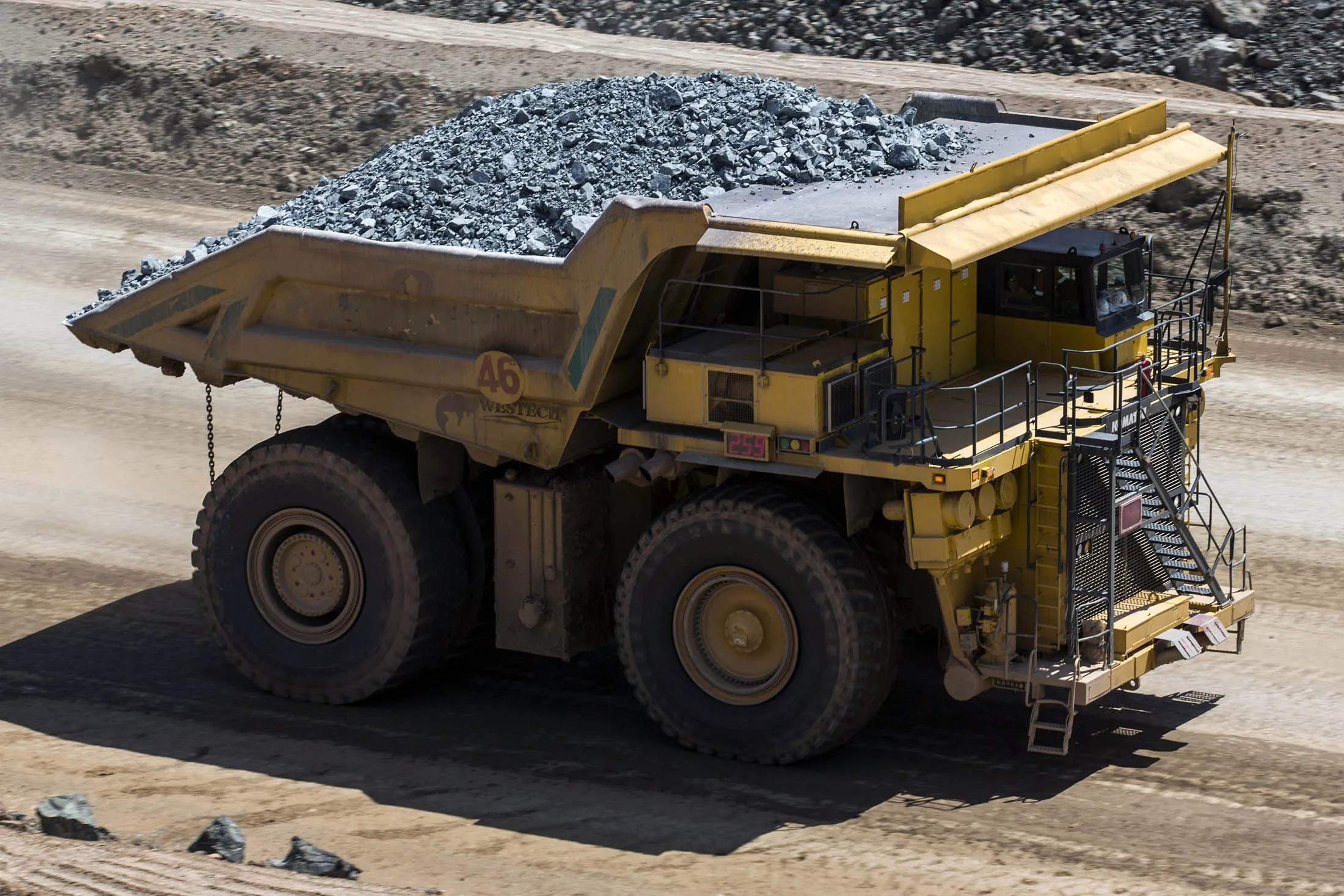 1470358239_copper mine