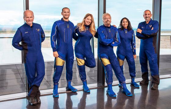 Branson, Virgin Galactic Pull Off Key Test for Space Tourism