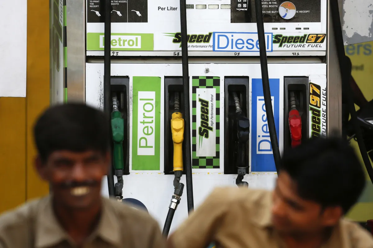 Bharat Petroleum And Indian Oil Corp Gas Stations Ahead Of Fourth-Quarter Earnings