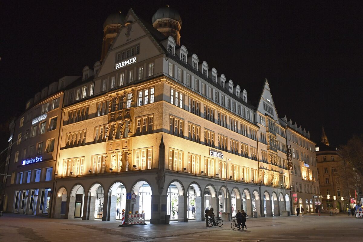 Munich Sale of Flagship Hirmer Property Faces Court Challenge