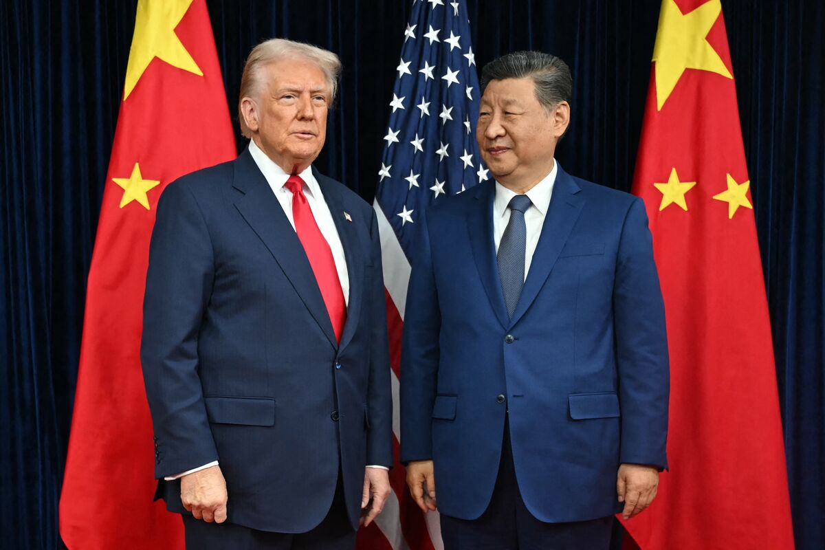 
                            Xi Puts Biggest US-China Flashpoint Back on Agenda in Trump Call