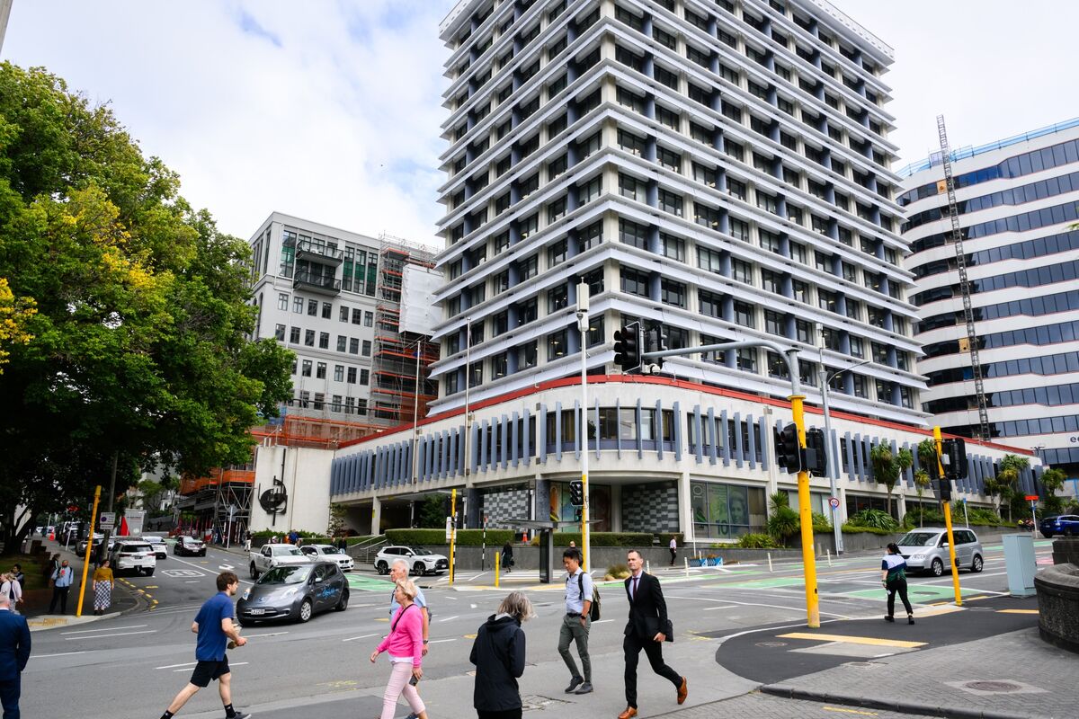 New Zealand’s Central Bank Set to Hold Rates and Stay in ‘Wait and See’ Mode