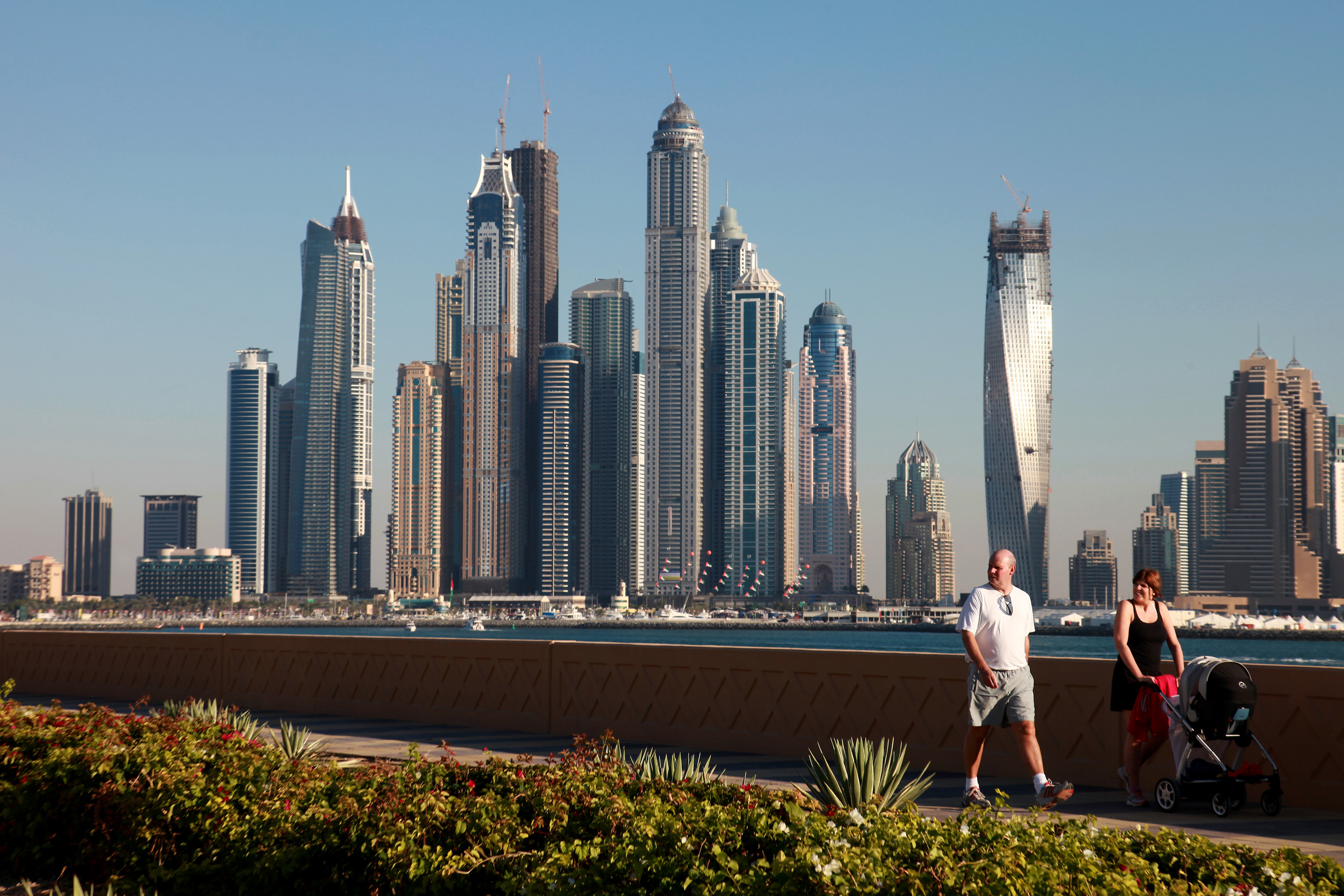 Isd dubai. Deutsche Bank Dubai.