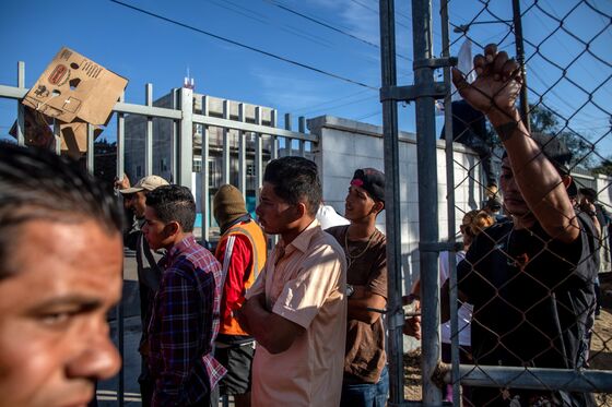 Mexico’s New Government Says No Deal With U.S. on Asylum Seekers