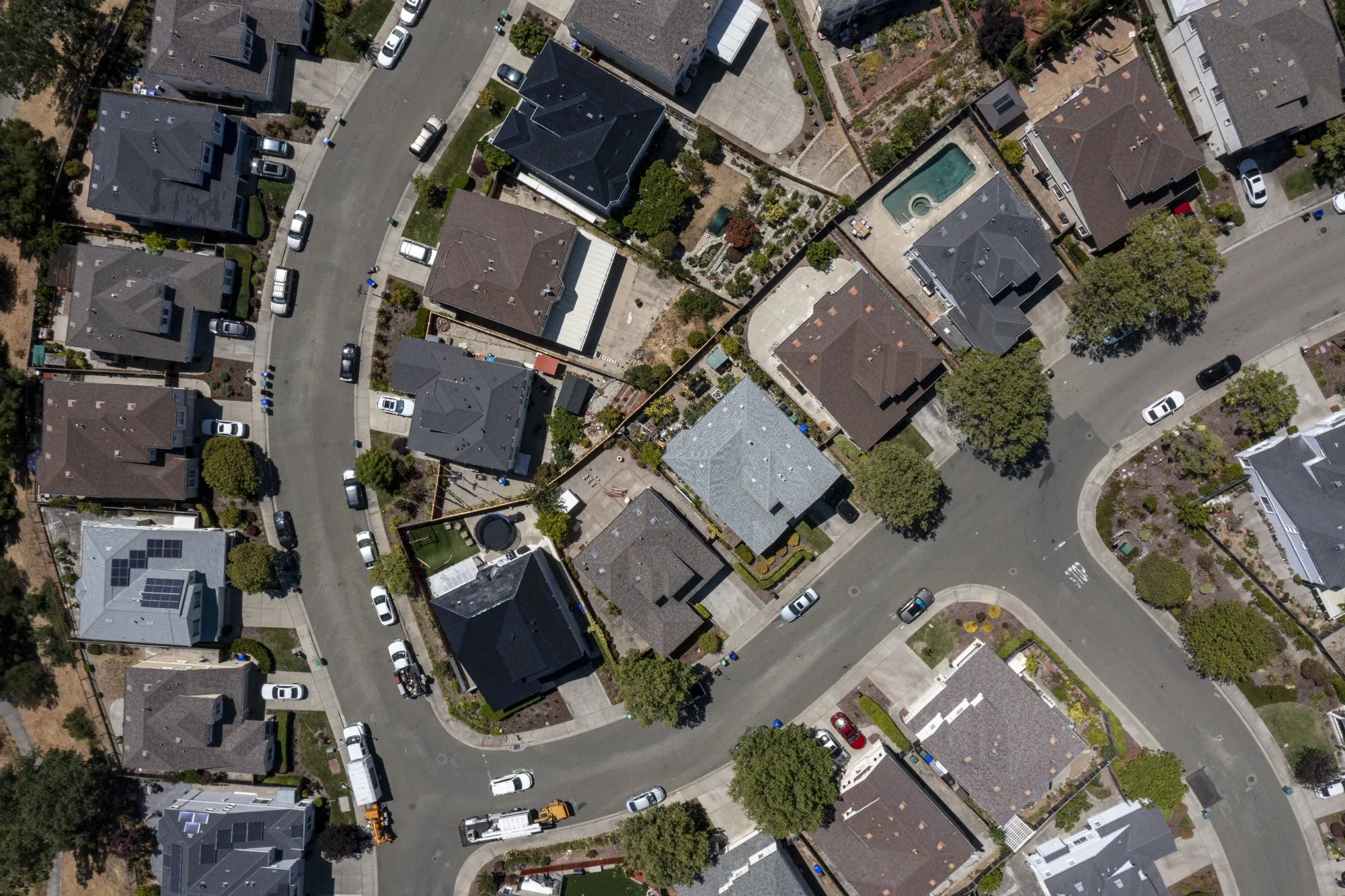 Residential Real Estate As Property Values Fall Across US
