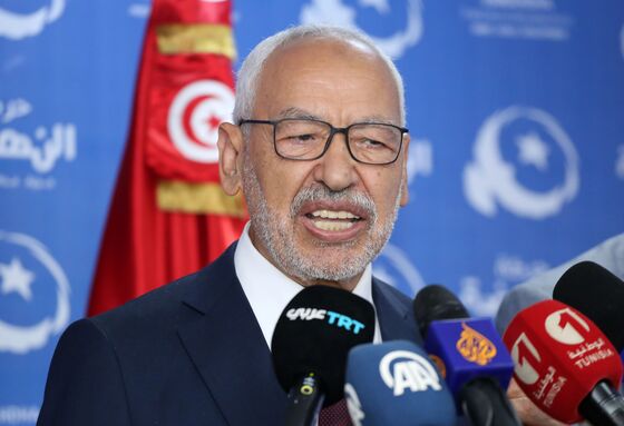 Parliamentary Vote Leaves Polarized Tunisia Facing Deadlock