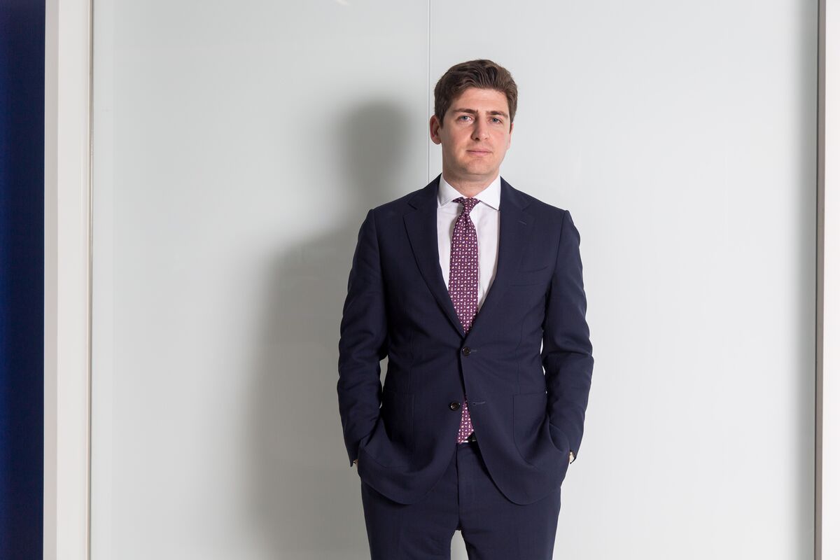 
                            Fidelity Fund That Sold Gold Before Crash Is Ready to Buy Again