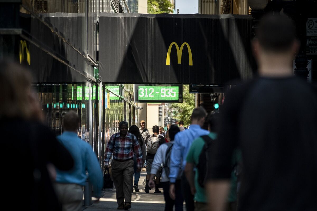 McDonald’s Faces Pivotal Trial of Hand-Breaded Fried Chicken