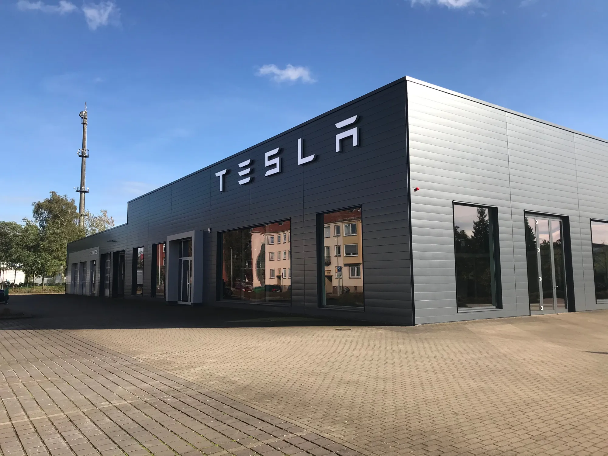 Tesla’s Hanover service center.