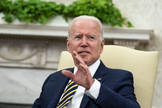 Top Court Expansion Clamor Resumes as Biden Commission Wraps
