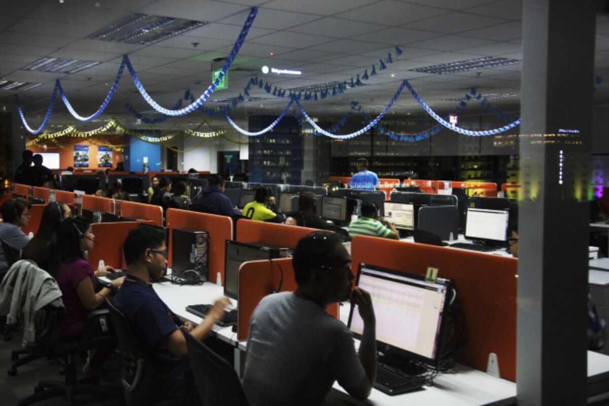 AI, Talent Shortage Pose Dual Threat to Philippine Call Centers
