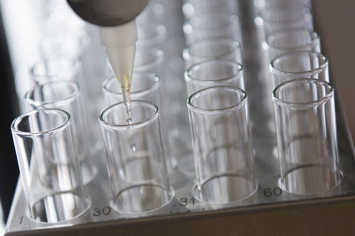 Bristol-Myers Says Lung Cancer Drug Combination Met Trial Goal