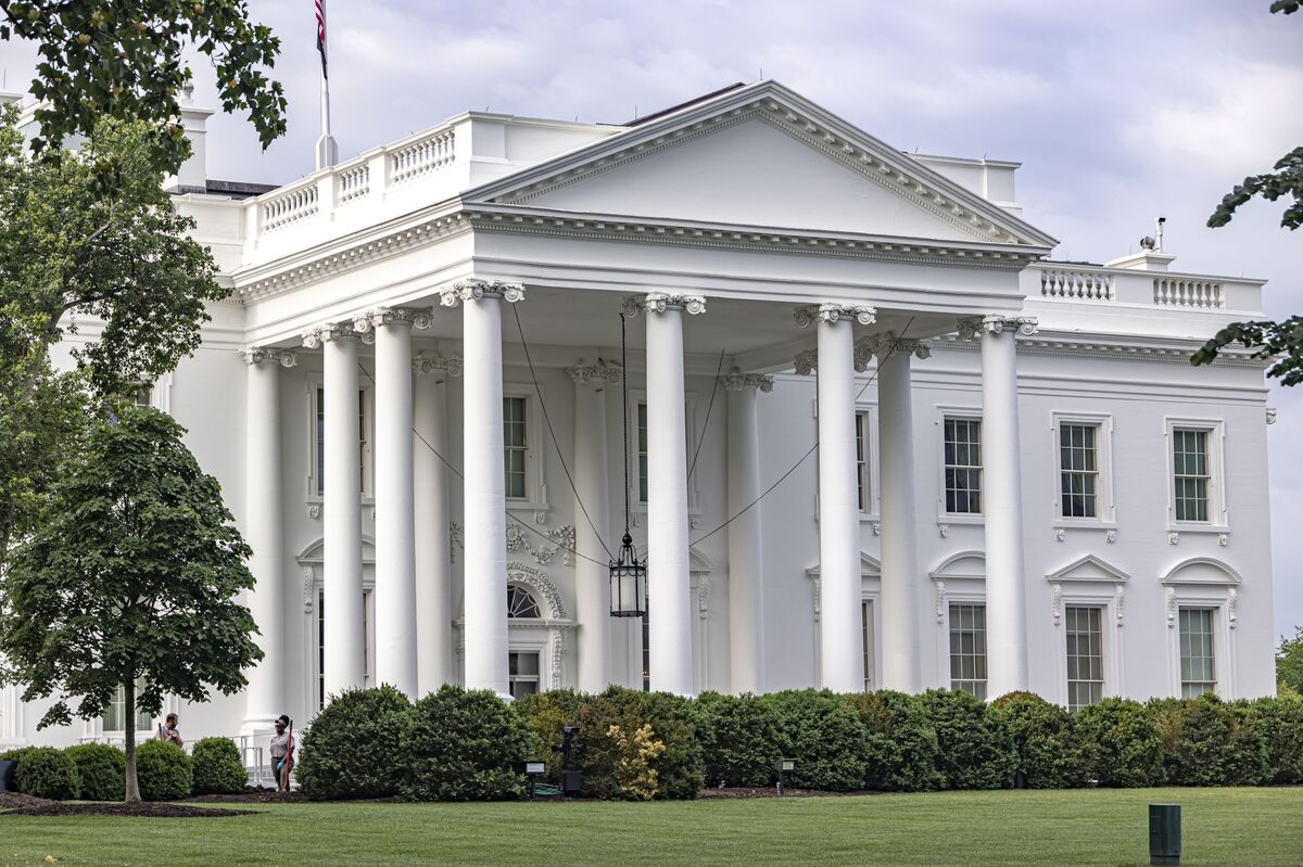 White House Tells Agencies to Prepare for Job Cuts in Shutdown
