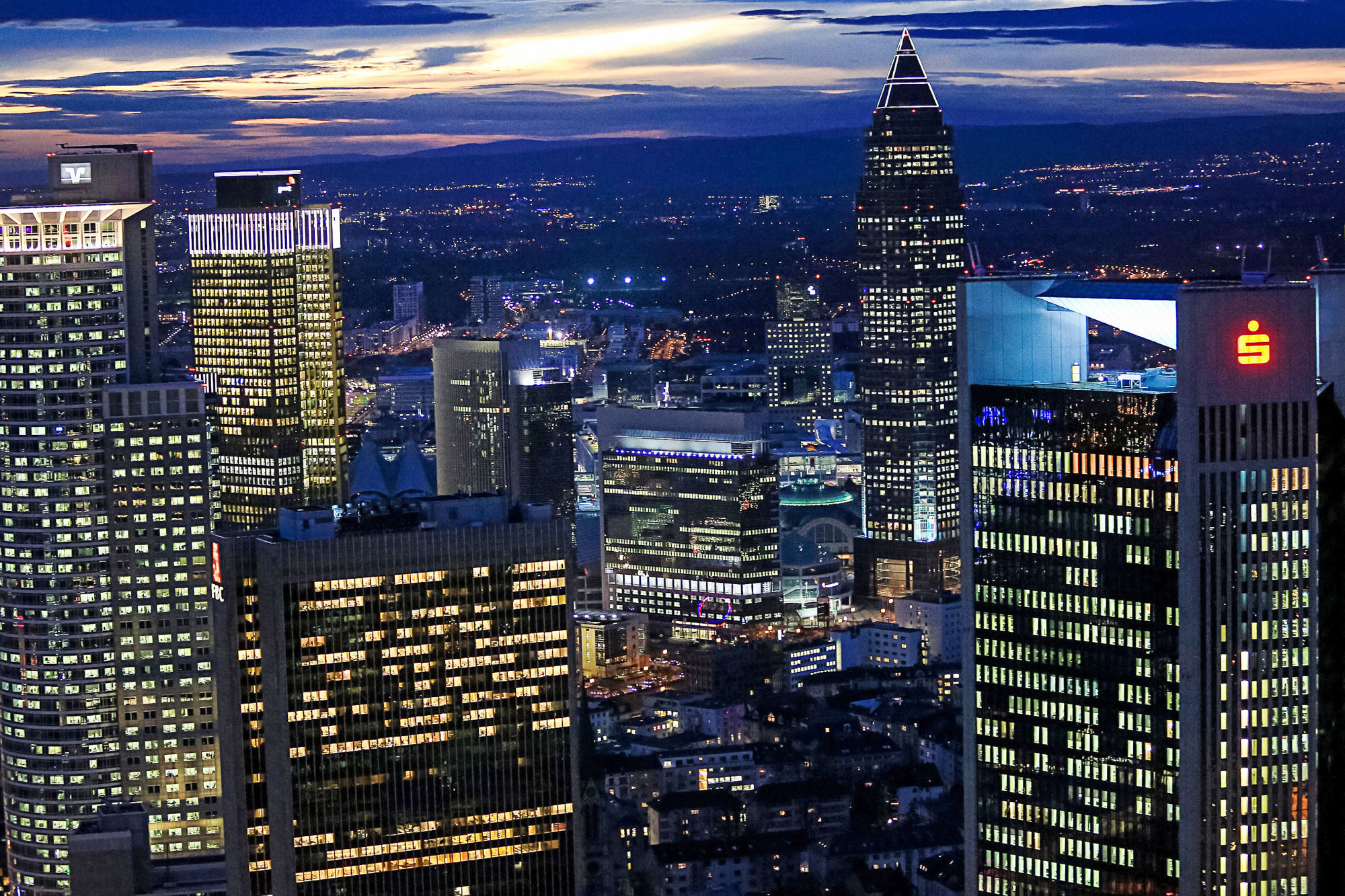 Real Estate Investors Seek Shelter for Brexit's Finance Refugees ... - Bloomberg