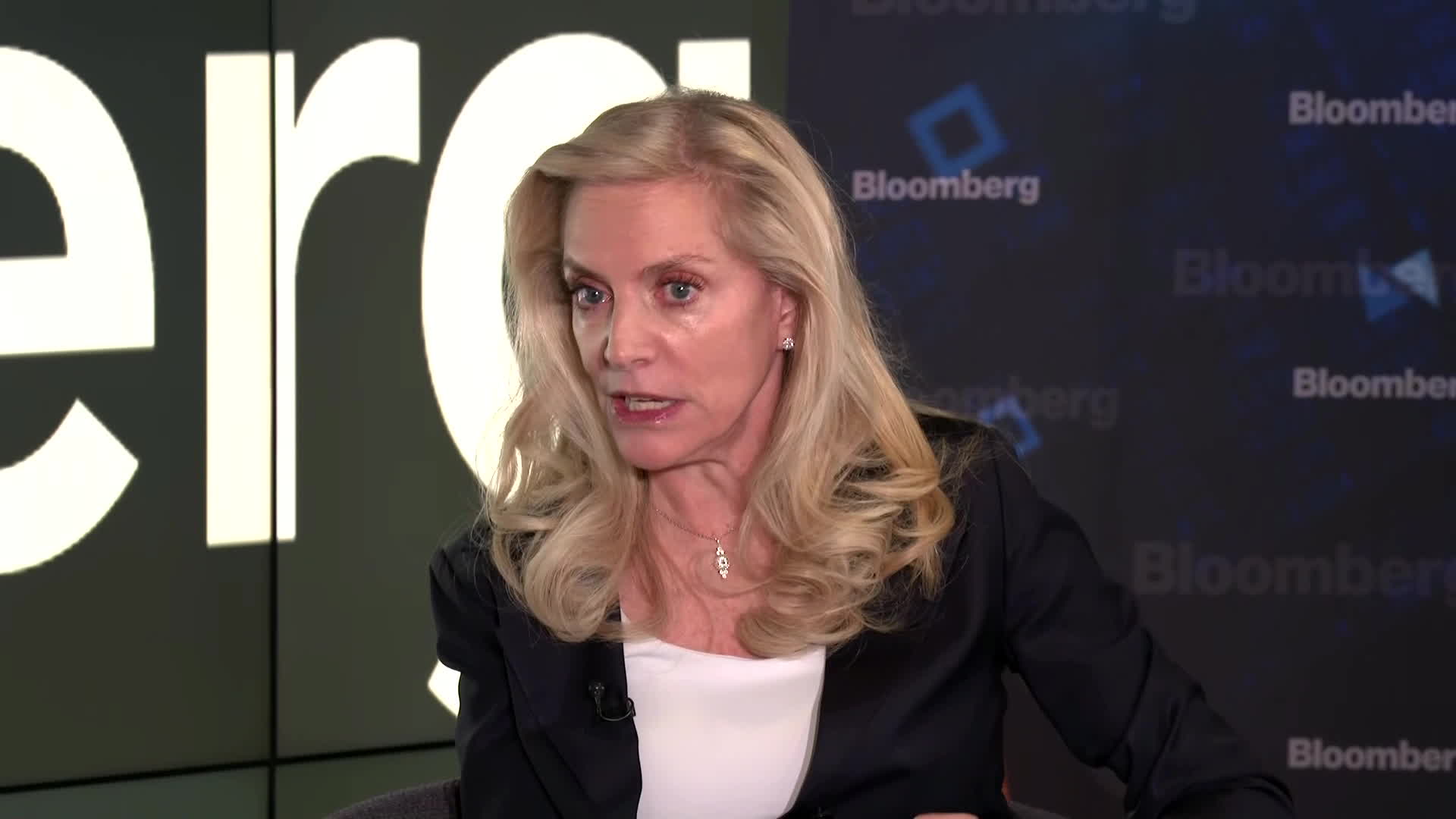 Watch Brainard: Probably Appropriate to Slow Rate Hikes Soon - Bloomberg