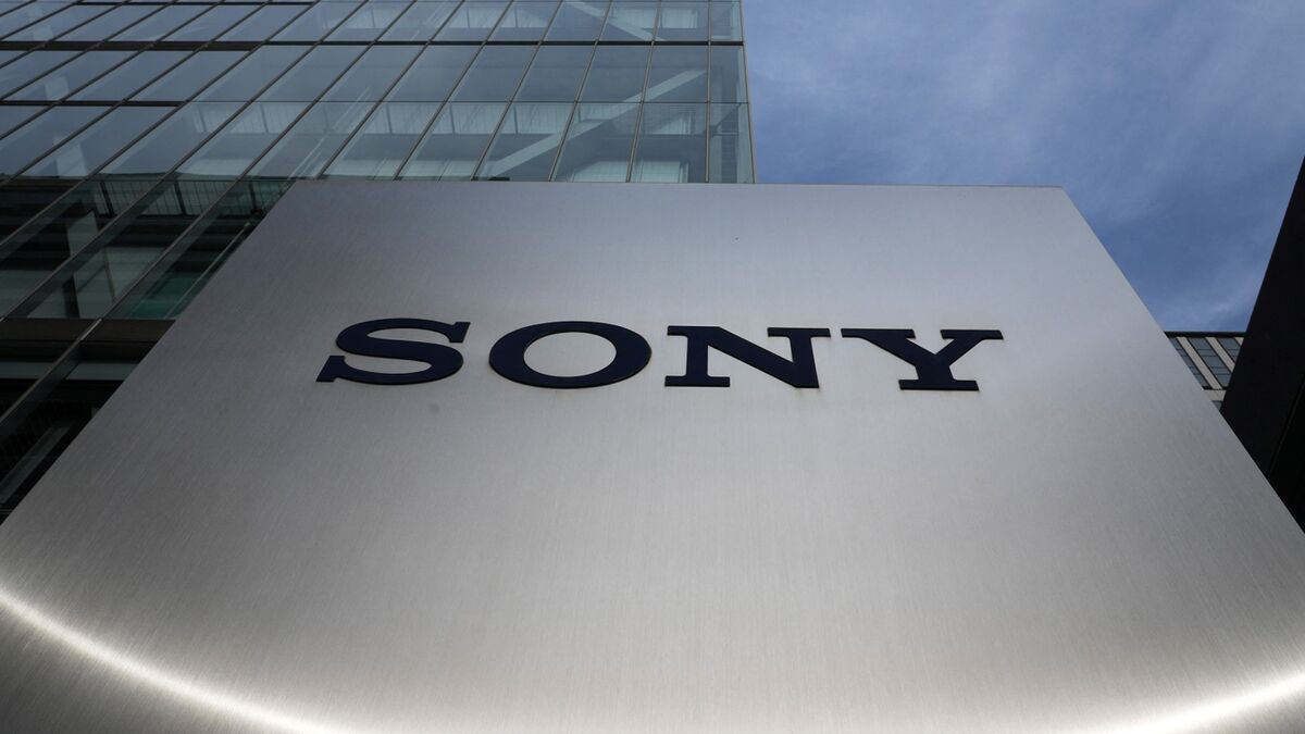 Sony to Pay Almost $4B for Bieber, Neil Young Catalog