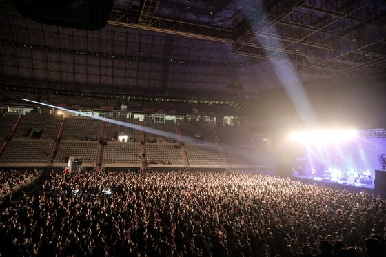 Mass Live Concert Offers a Glimpse of Music in Post-Pandemic Era