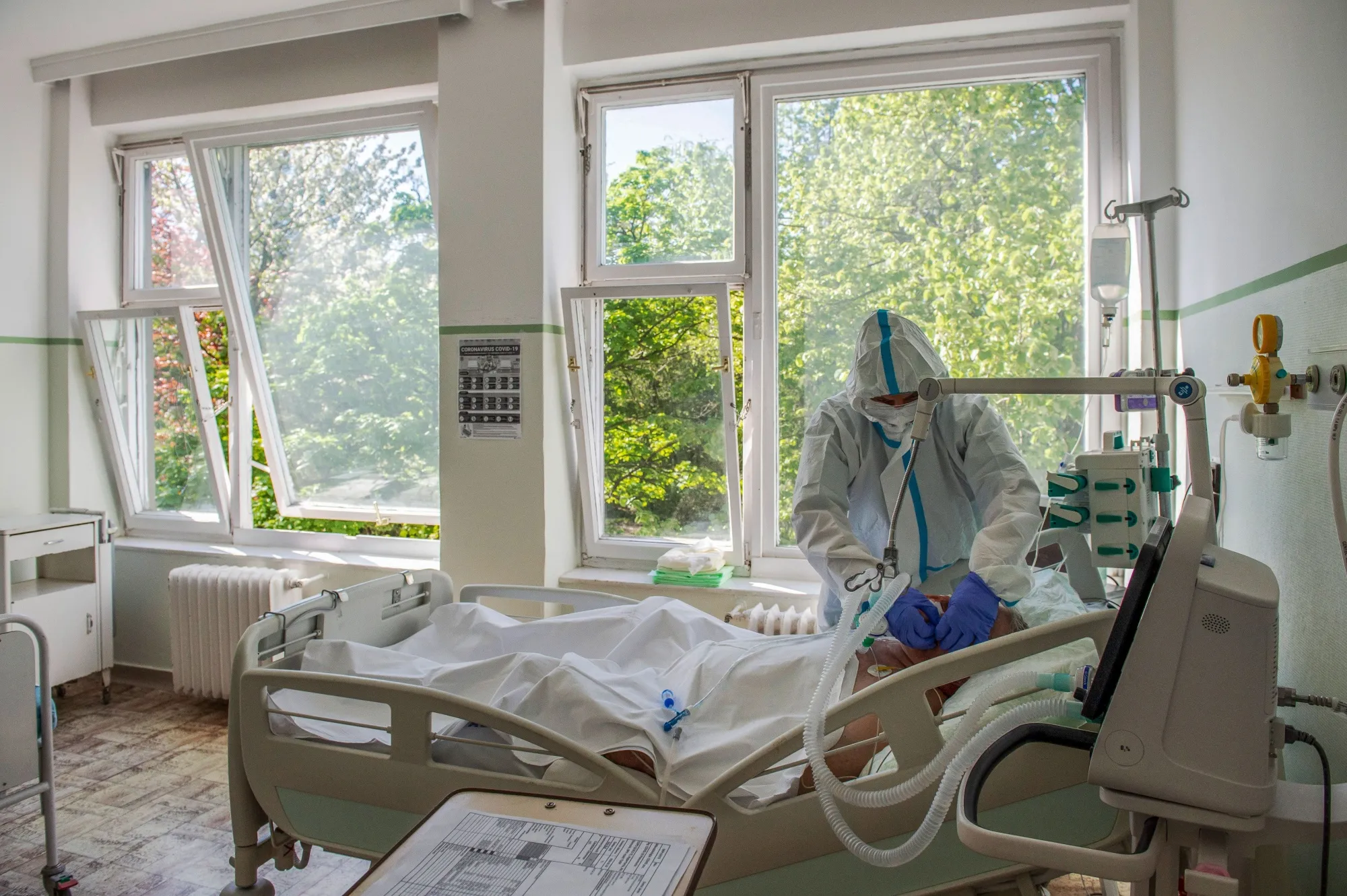 HUNGARY-HEALTH-VIRUS-HOSPITAL