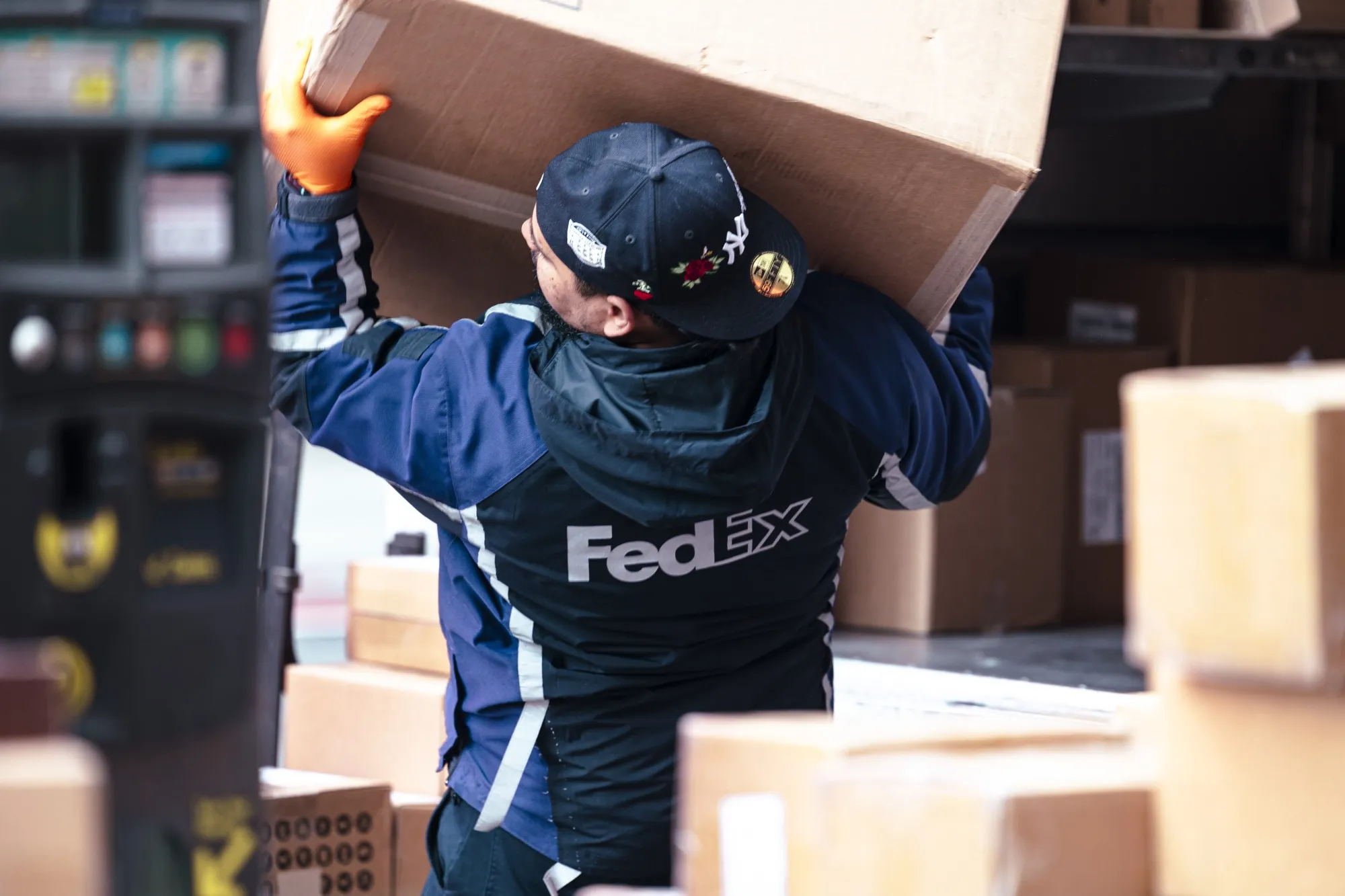 FedEx needs its contractors, but it also needs to address their structural deficiencies.