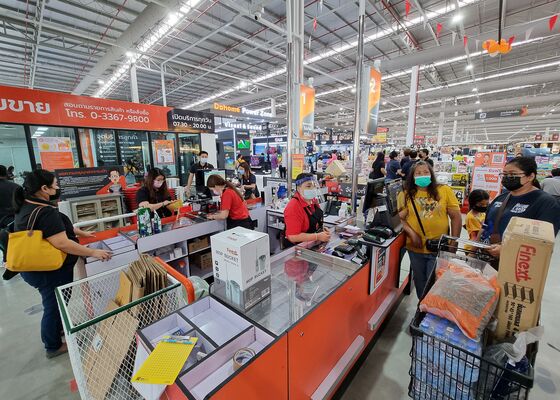 Demand for Covid DIY Works Makes Thai Retailer a Billionaire