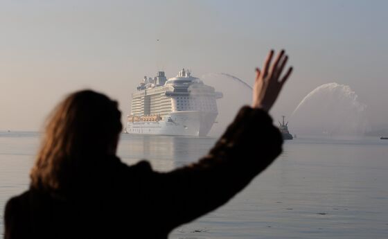 Cruise Fanatics Eagerly Volunteer to Test Virus Protocols Aboard Ships