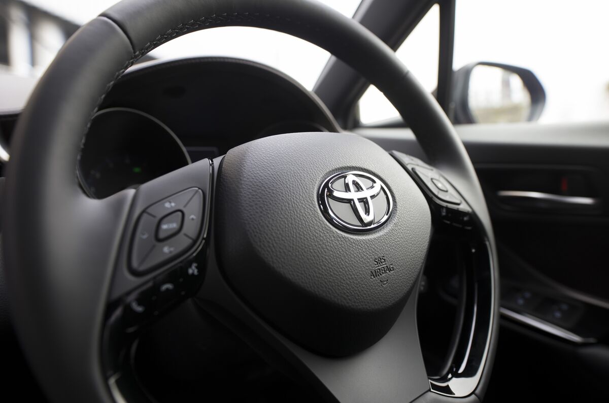 
                            Elliott Seeks Out Toyota Industries Buyout Backers, Reuters Says