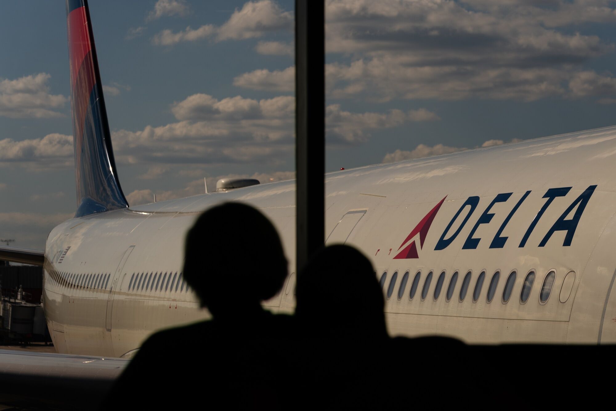 Delta Cutting Flight Schedule Ahead of Busy Summer Travel Season