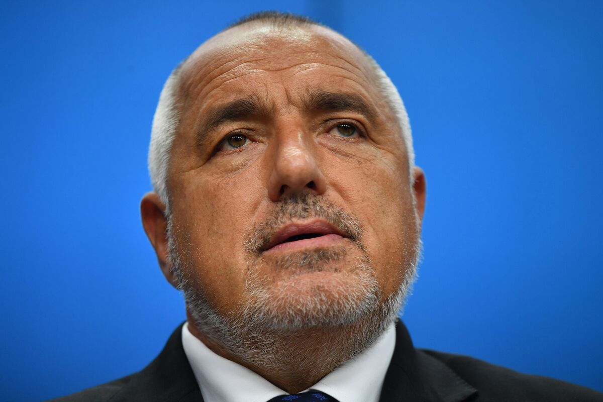 Bulgarian Premier Shuffles Cabinet Amid Protests and Ouster Bid - Bloomberg
