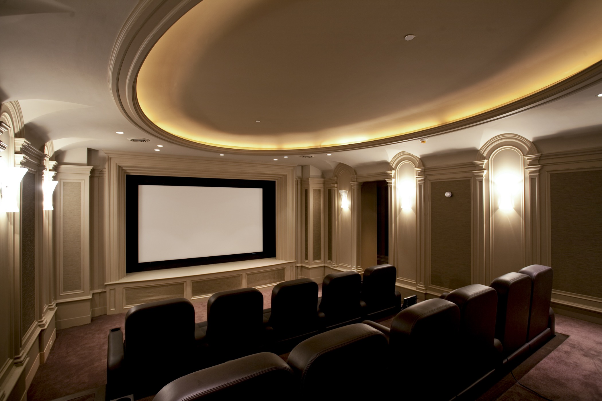 Home Movie Theaters, Big TVs Gain Appeal Amid Covid Housing Boom ...