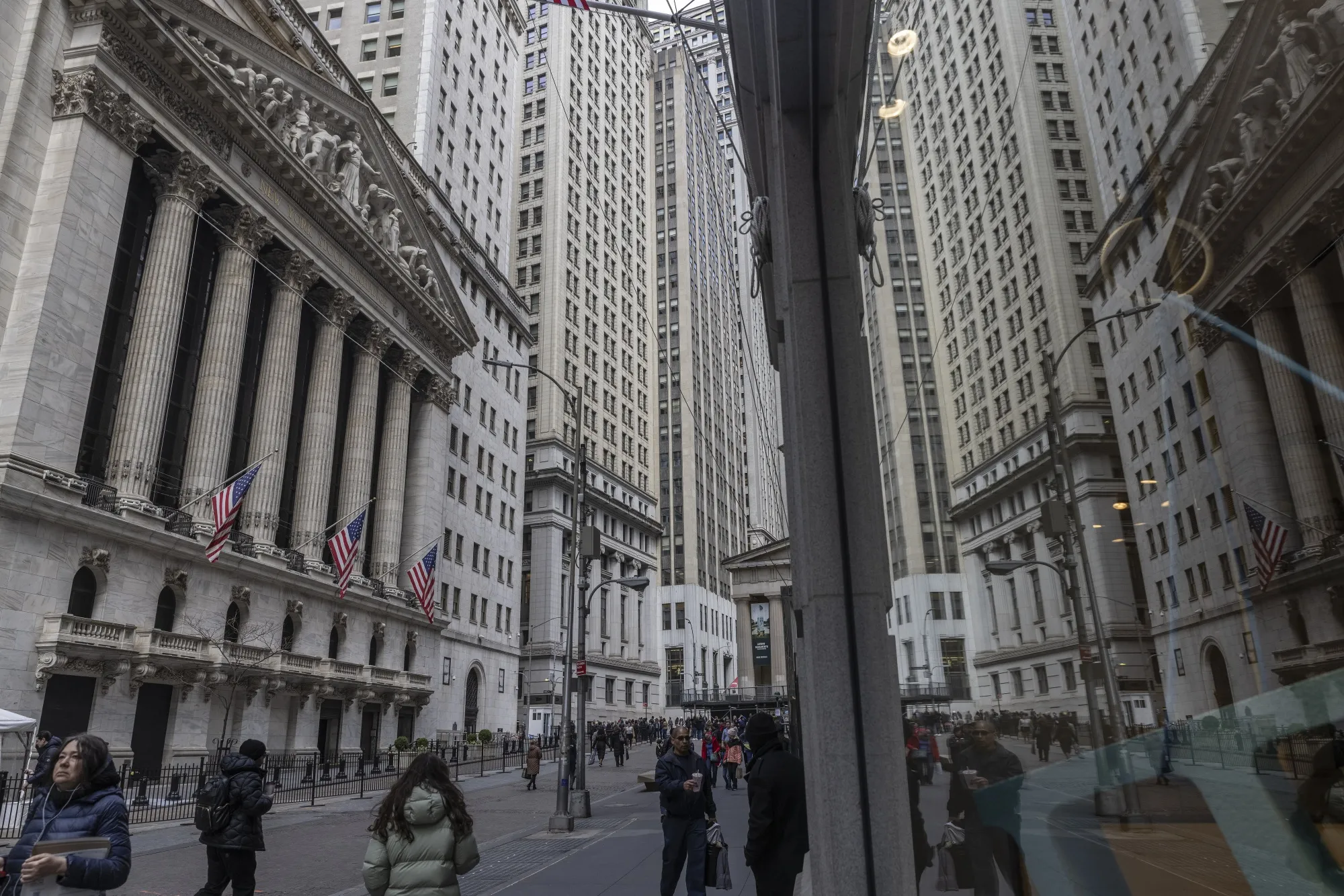 Wall Street is looking for direction with the&nbsp;a widely expected US recession yet to arrive.