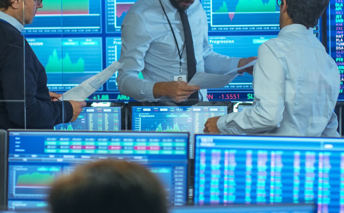 Options Markets Show Traders Reposition as Mideast Tension Fades - Bloomberg