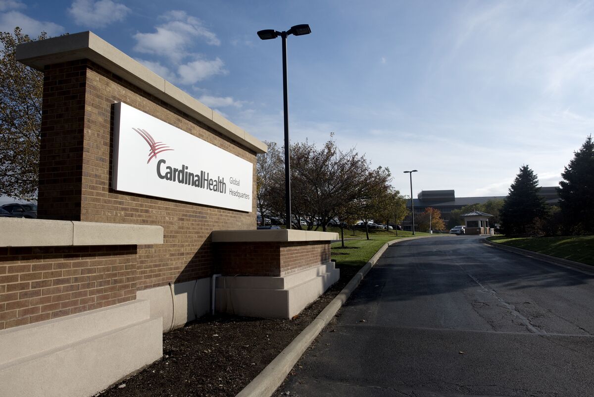Cardinal Health Sells $1 Billion of Bonds for Solaris Deal
