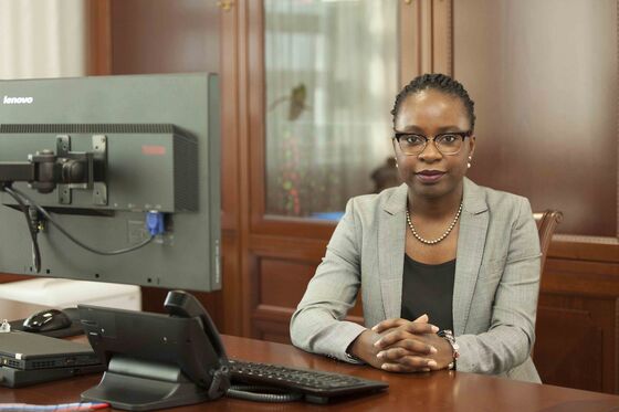 In Angola, a 35-Year-Old Woman Steps Up to Boost the Economy