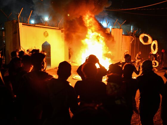 Protesters Set Fire to Iran Consulate in Iraq Holy City: Arabiya