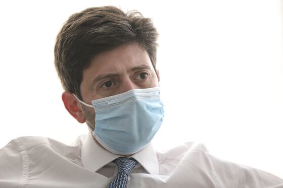 Italy Set to Tighten Measures to Counter Pandemic Resurgence