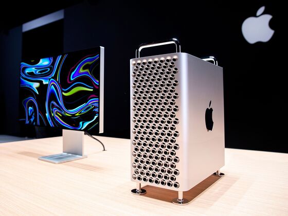 Apple’s New Mac Pro Can Cost $52,000. That’s Without the $400 Wheels