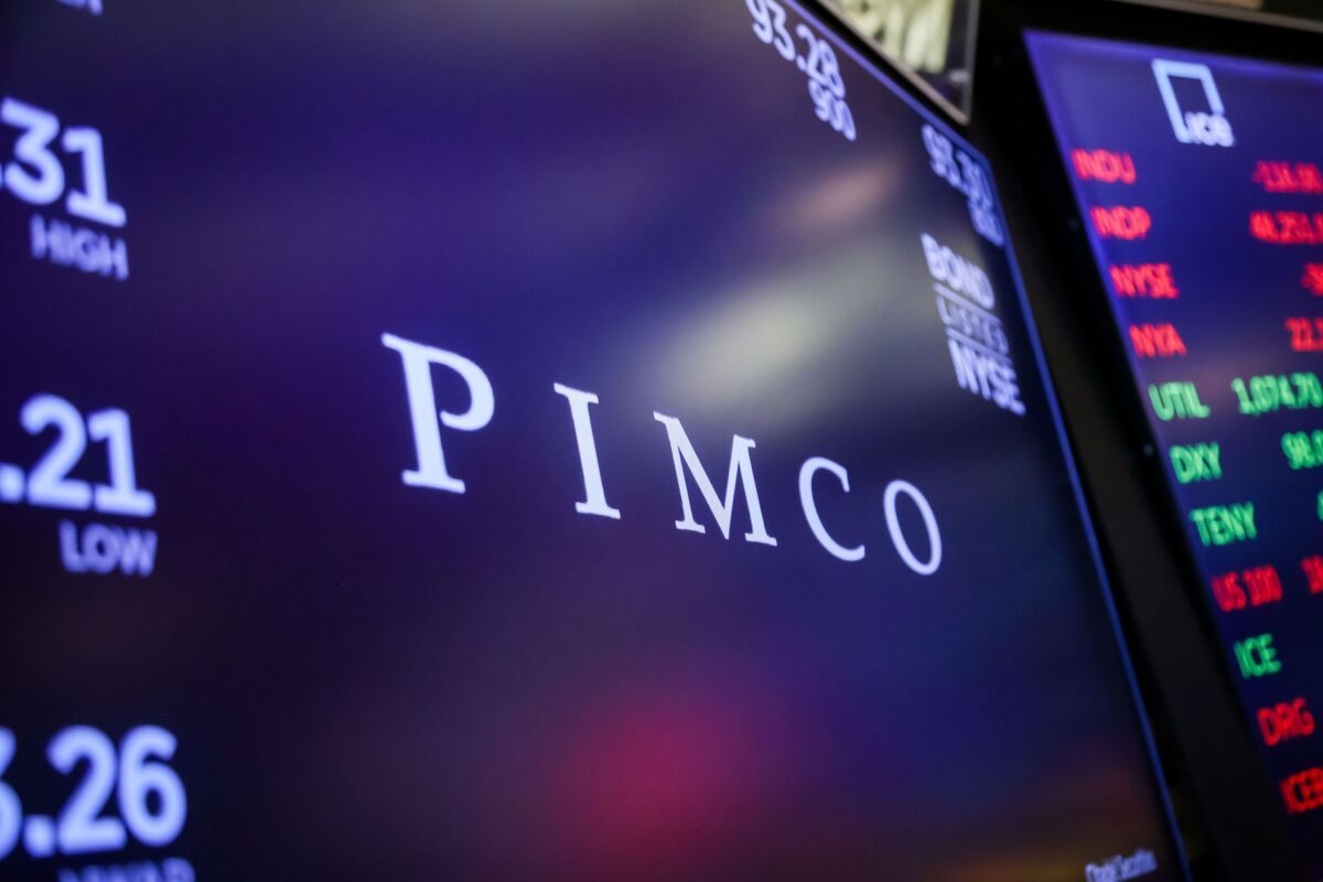 
                            Pimco Commodity Fund Slumps 17% in March as Iran War Upends Oil