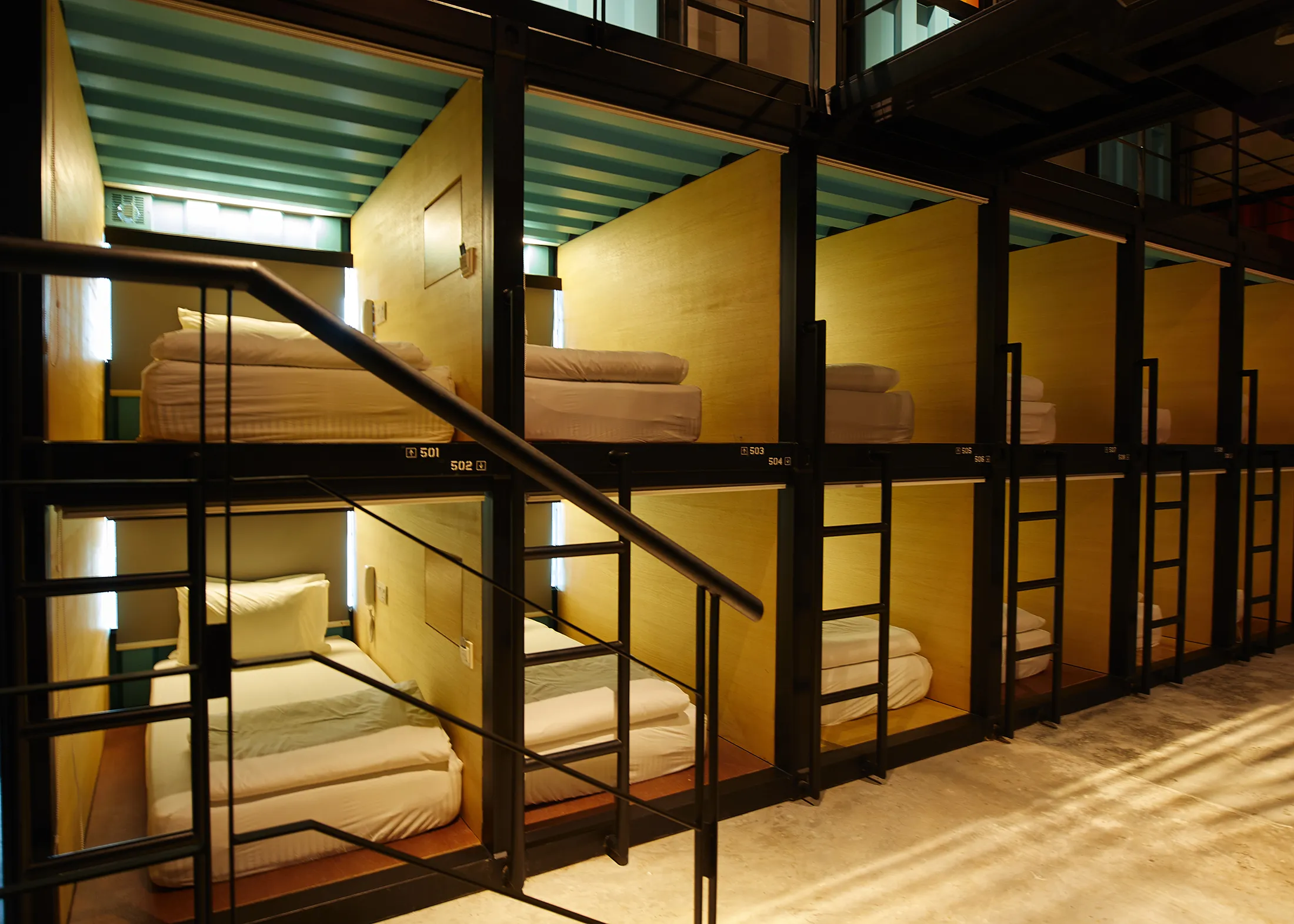 Priority Pass to Offer More Sleep Pods, Spas as Airport Lounges Get  Overcrowded - Bloomberg