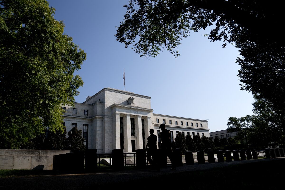 🟪"Mercato delle Opzioni: Scommesse Crescenti sulla Stabilità dei Tassi d'Interesse della Federal Reserve"