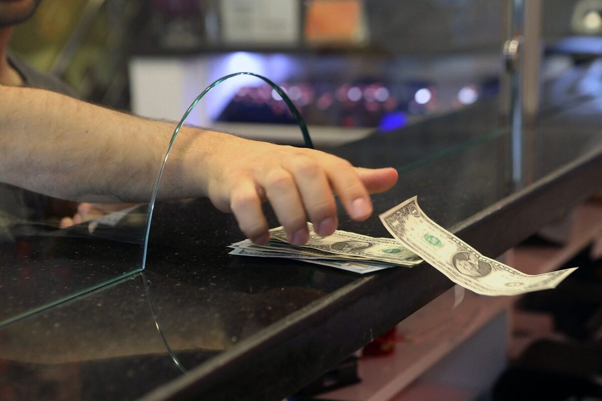 More Than 40% of Americans See Decline in Real Pay, Indeed Says
