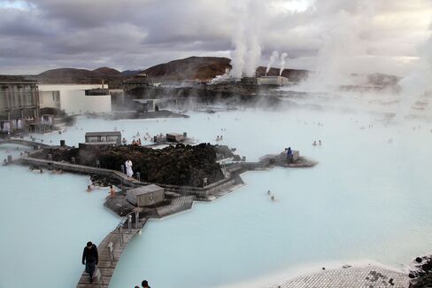 Iceland Seen Threatened by Capital Flight From Its Own Citizens